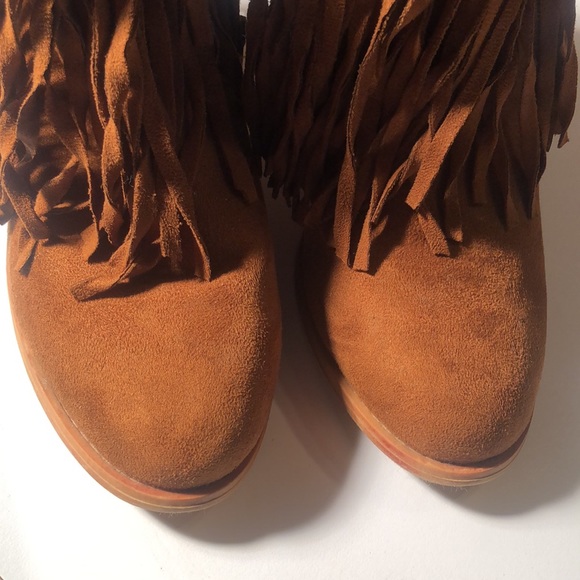Pierre Duma fall shaggy brown ankle wedge heeled fringe boots - Picture 6 of 10
